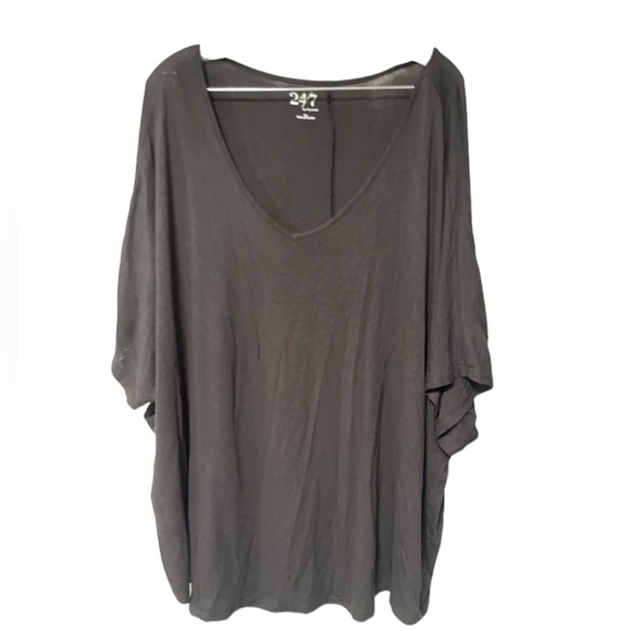 Maurices Tops - Maurice’s 24/7 Short Sleeve Black BatWing Shirt